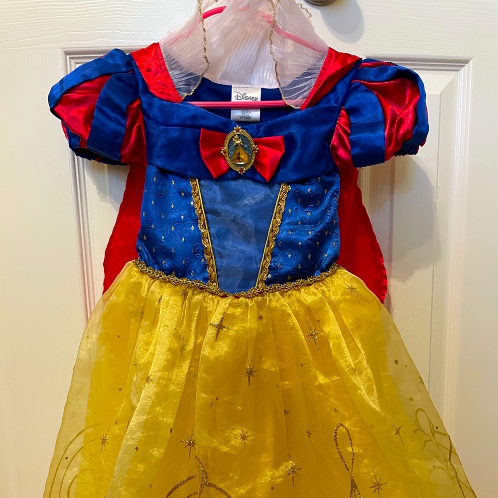 Toddler girl Snow White Dress Costume Size 3